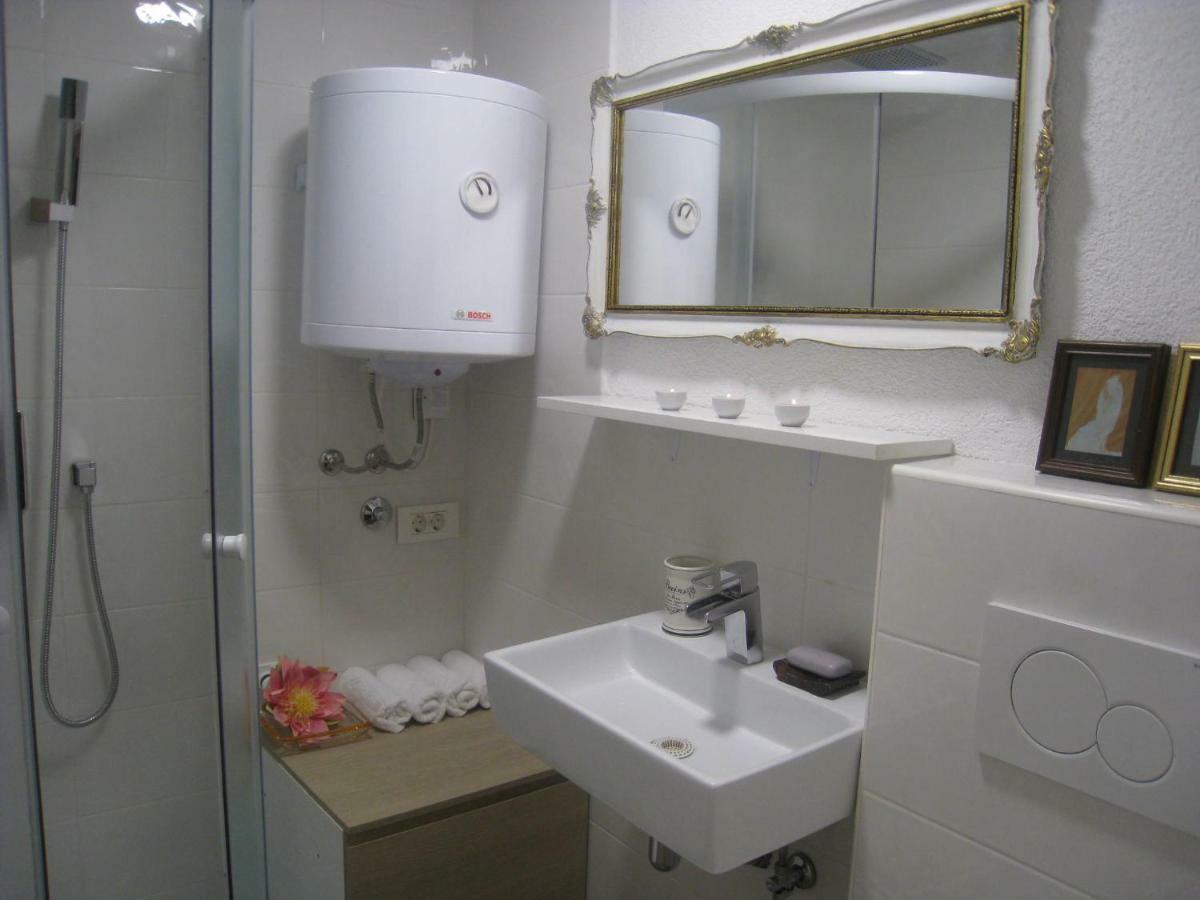 Millenca Apartment Izola Kültér fotó